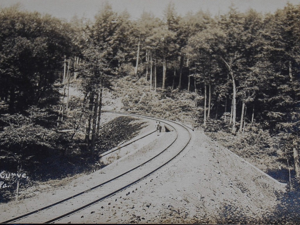 Postcard view of Loop Curve near Masten, PA ca. 1906